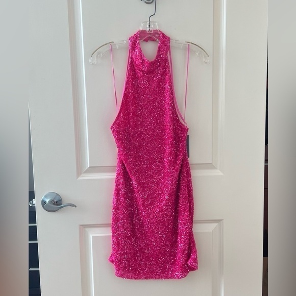 Retrofête Olivia Sequin Mini Dress - Picture 5 of 16